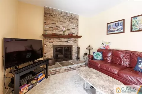 81 Springhill Rd, Matawan, NJ 07747 photo 24