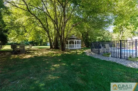 81 Springhill Rd, Matawan, NJ 07747 photo 7