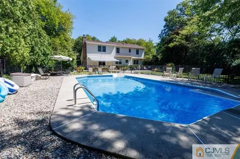 81 Springhill Rd, Matawan, NJ 07747 photo 12