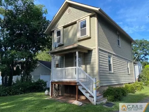 413 D St, Middlesex, NJ 08846 photo 2
