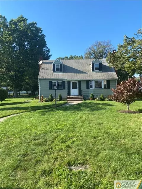 46 Morris Ave, Edison, NJ 08837 photo 2