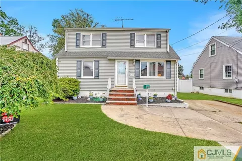 141 Old Rd, Sewaren, NJ 07077 photo 1