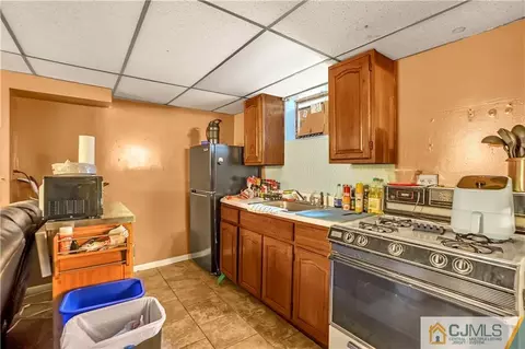 141 Old Rd, Sewaren, NJ 07077 photo 19