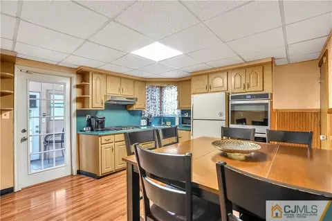 141 Old Rd, Sewaren, NJ 07077 photo 7