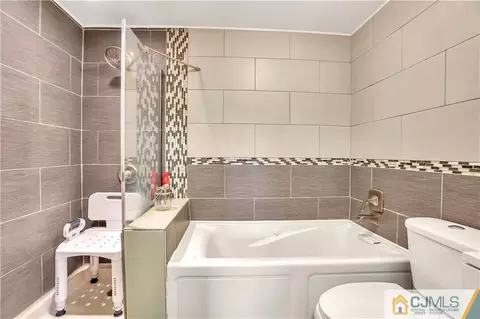 141 Old Rd, Sewaren, NJ 07077 photo 11