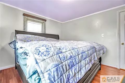 141 Old Rd, Sewaren, NJ 07077 photo 9