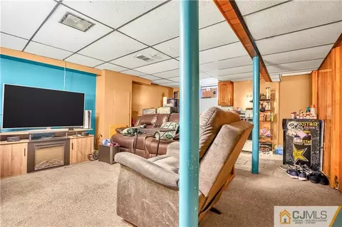 141 Old Rd, Sewaren, NJ 07077 photo 18