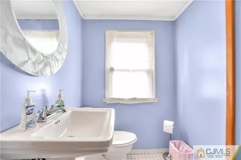 141 Old Rd, Sewaren, NJ 07077 photo 17