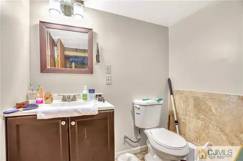 141 Old Rd, Sewaren, NJ 07077 photo 20