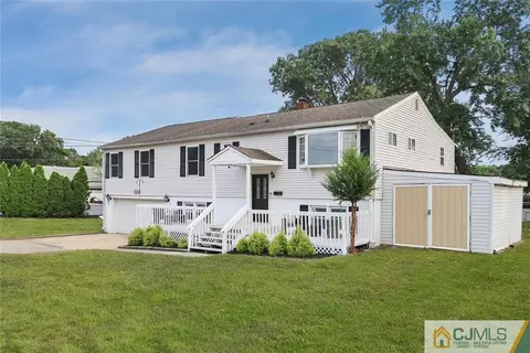 22 Cherry Ln, Sayreville, NJ 08859 photo 1