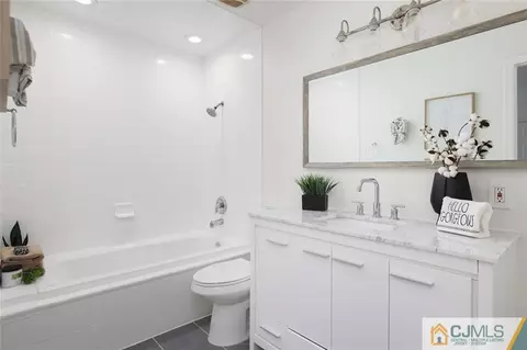 22 Cherry Ln, Sayreville, NJ 08859 photo 19