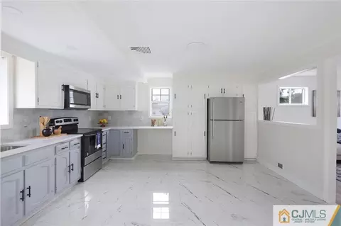 22 Cherry Ln, Sayreville, NJ 08859 photo 14