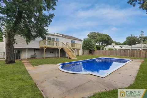 22 Cherry Ln, Sayreville, NJ 08859 photo 35