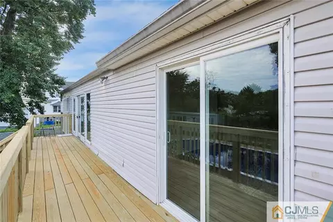 22 Cherry Ln, Sayreville, NJ 08859 photo 36