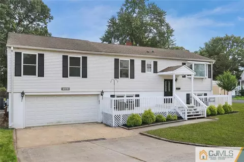 22 Cherry Ln, Sayreville, NJ 08859 photo 3