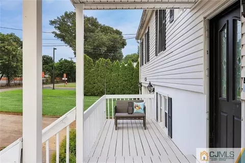22 Cherry Ln, Sayreville, NJ 08859 photo 6