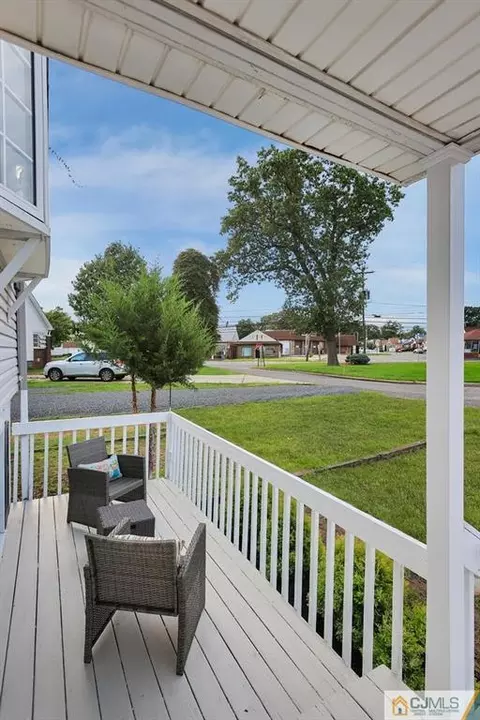 22 Cherry Ln, Sayreville, NJ 08859 photo 5