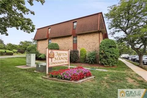 0-201 C Sierra Ct #201, Woodbridge, NJ 07095