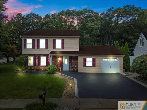 1 Deck Ct, Howell, NJ 07731 photo 1