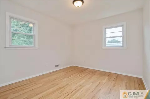 15 Emma Pl, Middlesex, NJ 08846 photo 12