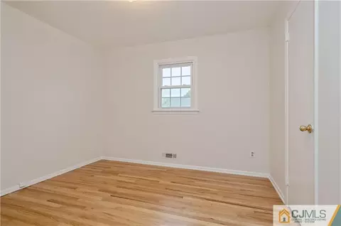 15 Emma Pl, Middlesex, NJ 08846 photo 13