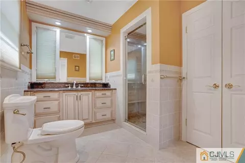 113 E Calvert Ave, Edison, NJ 08820 photo 16