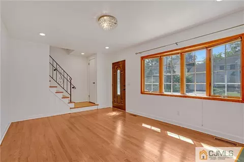 113 E Calvert Ave, Edison, NJ 08820 photo 6