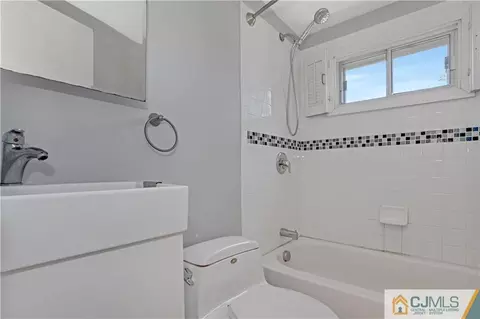 113 E Calvert Ave, Edison, NJ 08820 photo 25