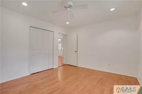 113 E Calvert Ave, Edison, NJ 08820 photo 15