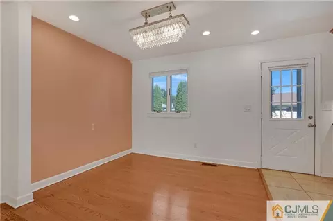 113 E Calvert Ave, Edison, NJ 08820 photo 8