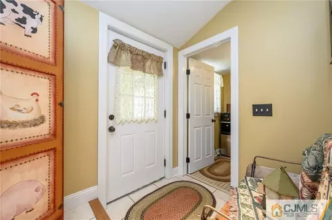 33 E Main St, Flemington, NJ 08822 photo 17
