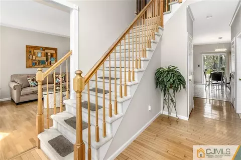 20 Rolling Brook Dr, Edison, NJ 08820 photo 4