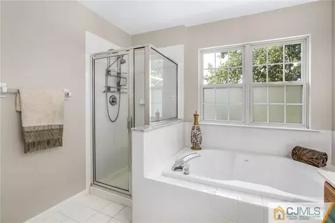 20 Rolling Brook Dr, Edison, NJ 08820 photo 29