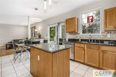 20 Rolling Brook Dr, Edison, NJ 08820 photo 16