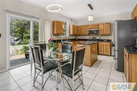 20 Rolling Brook Dr, Edison, NJ 08820 photo 13