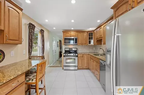 217 Plainfield Ave, Edison, NJ 08817 photo 20