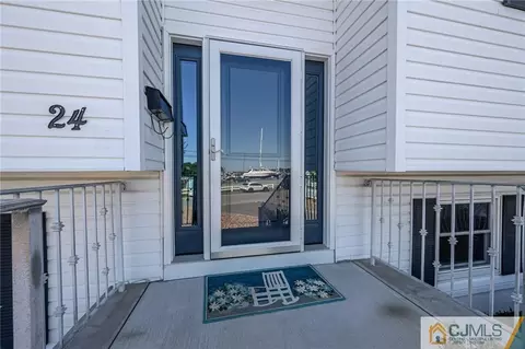 24 Corrigan Ave, Pine Beach, NJ 08741 photo 2