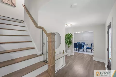 22 Highpoint Dr, Edison, NJ 08820 photo 12