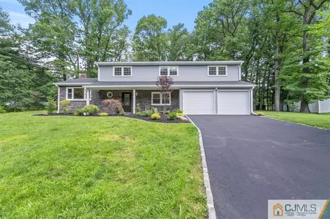 22 Highpoint Dr, Edison, NJ 08820 photo 3
