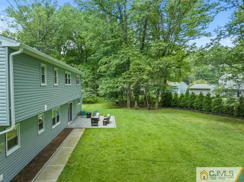 22 Highpoint Dr, Edison, NJ 08820 photo 6