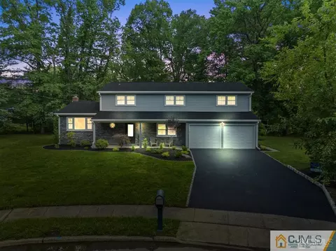 22 Highpoint Dr, Edison, NJ 08820 photo 1