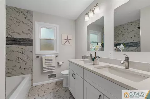 22 Highpoint Dr, Edison, NJ 08820 photo 32