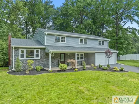 22 Highpoint Dr, Edison, NJ 08820 photo 4