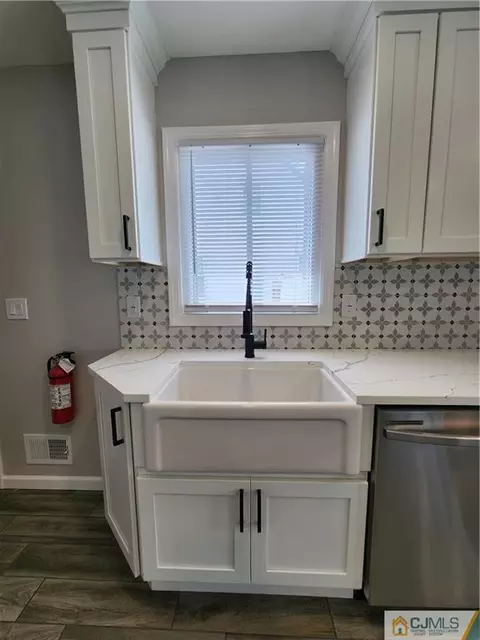 618 Drake Ave, Middlesex, NJ 08846 photo 35