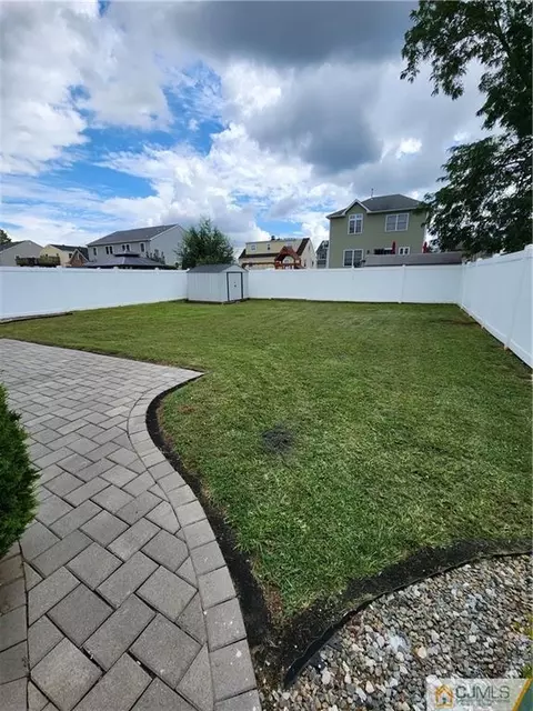 618 Drake Ave, Middlesex, NJ 08846 photo 11
