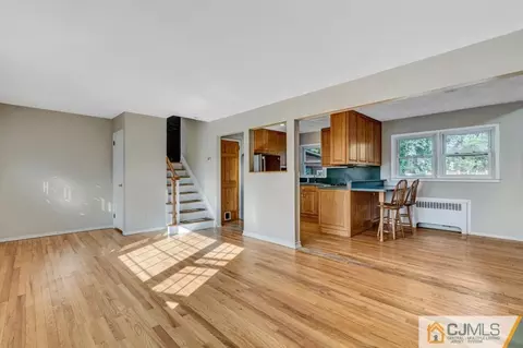 347 Seneca Ave, Middlesex, NJ 08846 photo 7
