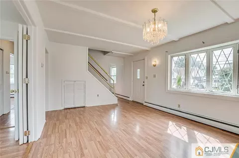 237 Loring Ave, Edison, NJ 08817 photo 8