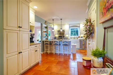 36 Starkin Rd, Edison, NJ 08837 photo 13