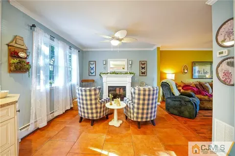 36 Starkin Rd, Edison, NJ 08837 photo 10