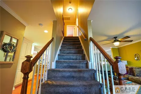 36 Starkin Rd, Edison, NJ 08837 photo 18